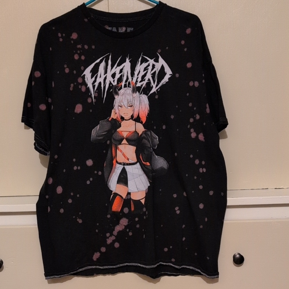 Hot Topic Anime Original Women's T-Shirt